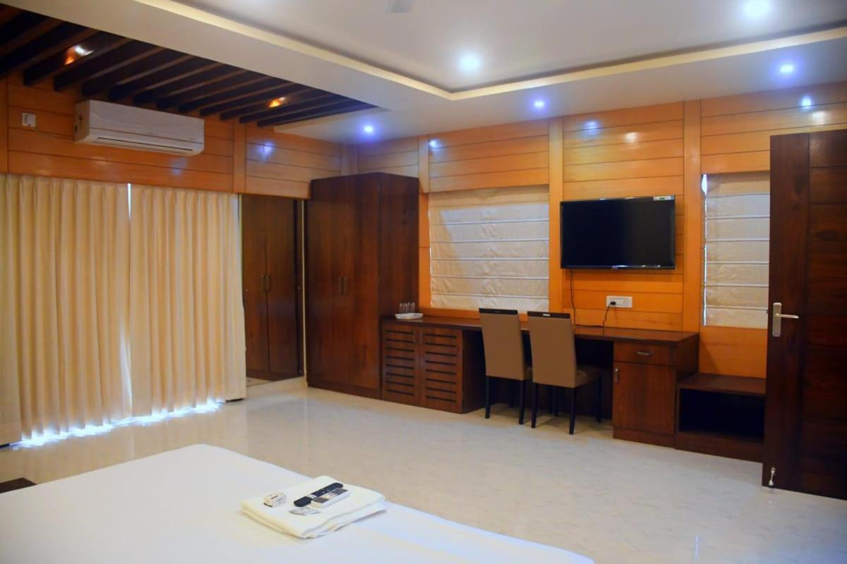 Prince Palace Jhargram Esterno foto